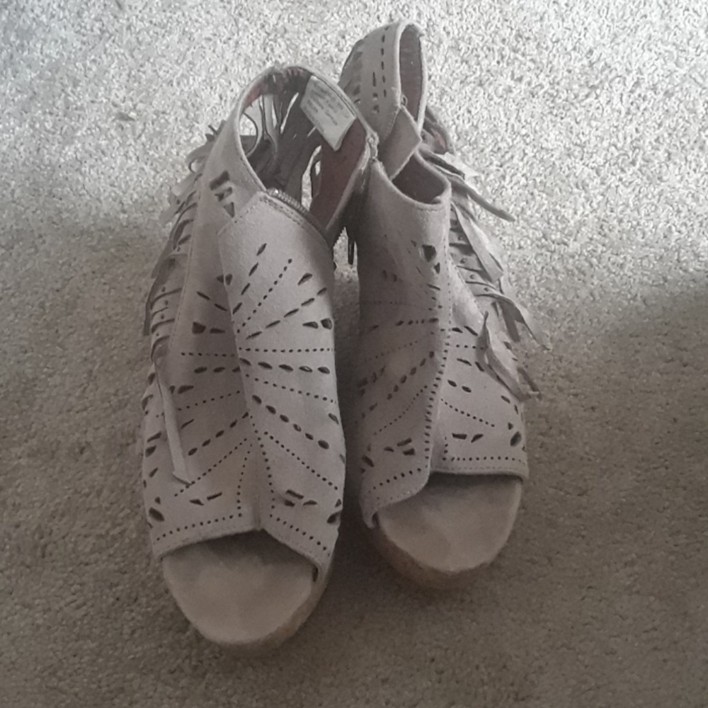 Suede wedges
